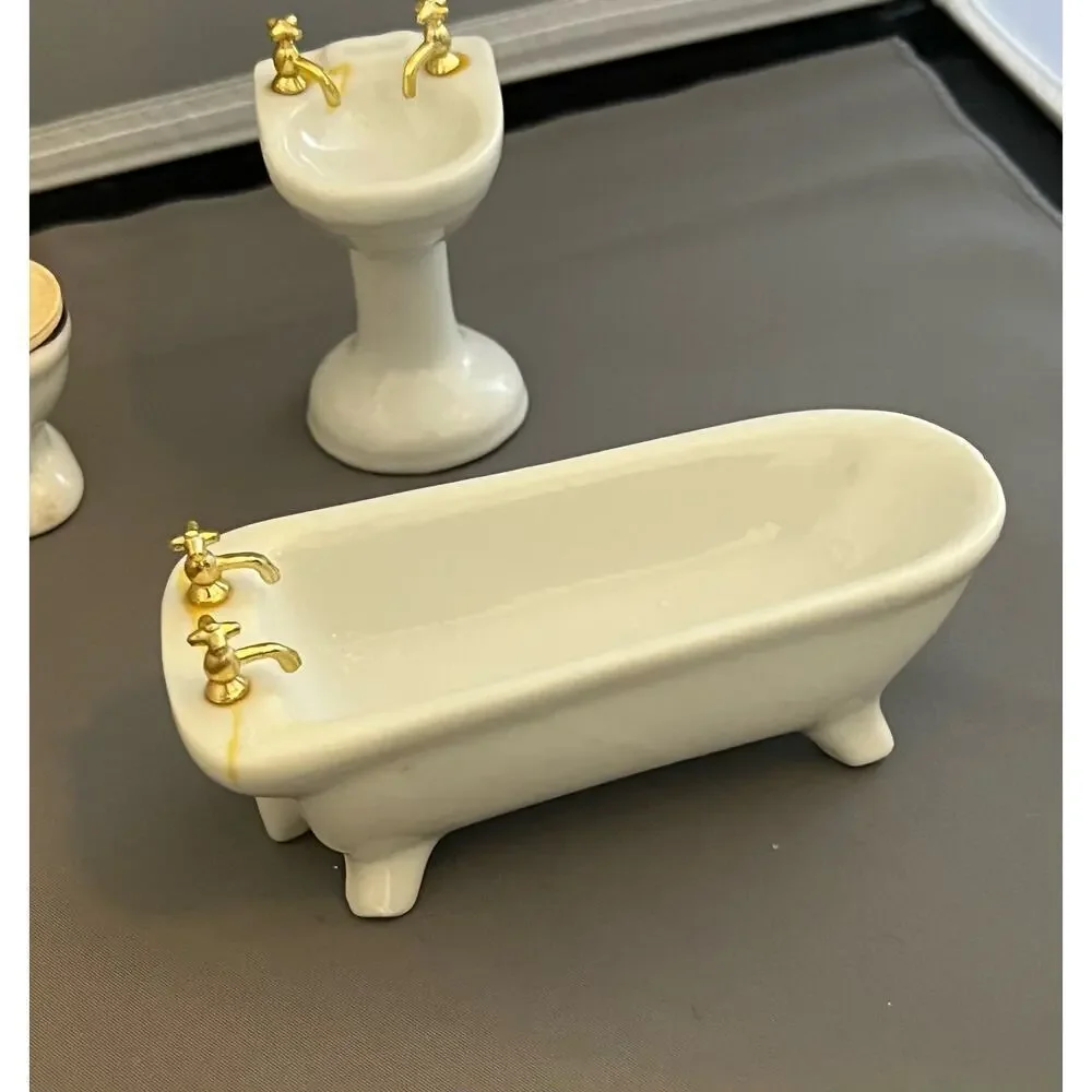 Vintage Doll House Furniture Bathroom Set Tub‎ Sink Toilet Shelf
